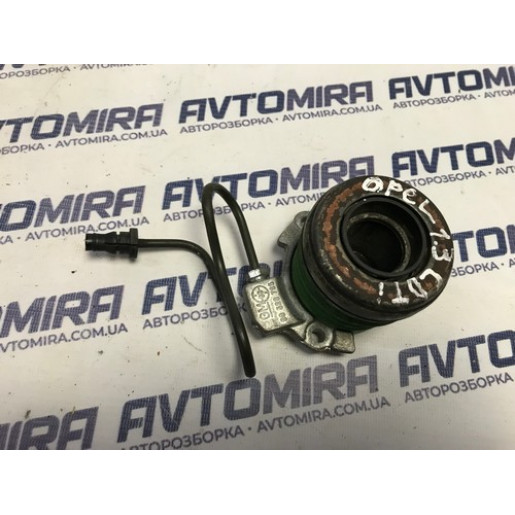 Выжимной подшипник Opel Combo 2001-2011 90523765